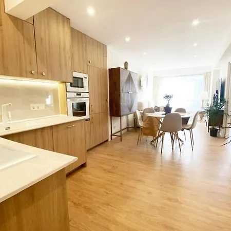 A Luxurious Retreat In San Sebastian 公寓 *
