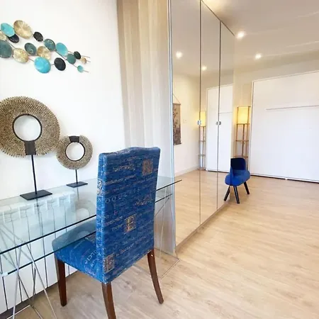 A Luxurious Retreat In San Sebastian Loyola